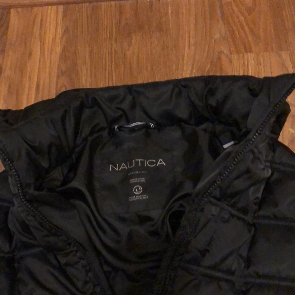 Hot Nautica Jacket for women. Whew! Black, M, 2 small snags on sleeve, pictured. - Picture 2 of 8
